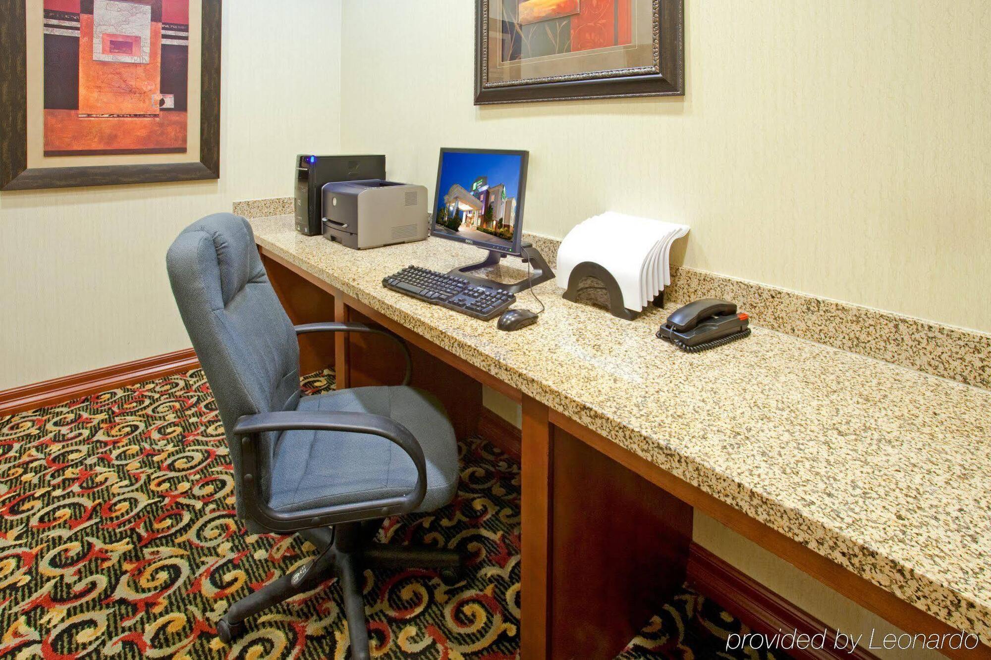 Holiday Inn Express & Suites Fort Worth - Fossil Creek By Ihg Exterior foto